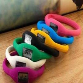 Sehat Silicone Wristband Watch, Waterproof Womens Mode Sport Wrist Watch