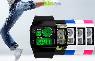 Unisex Waktu Dua Analog Digital Perhiasan Ganda Waktu Dengan 5 Warna latar
