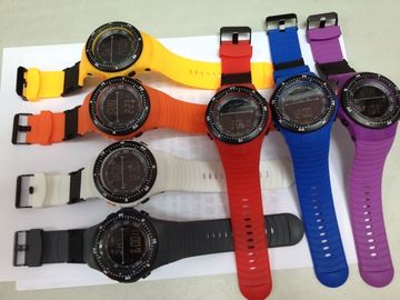 Hitam LCD Multifungsi Digital Watch Dengan EL Back Light