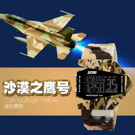Mencampur warna Multifungsi Digital Watch dengan tali silikon nyaman