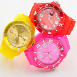 Colorful Kustom Silicone Wristband Perhiasan Embossed / Silicone Perhiasan Strap
