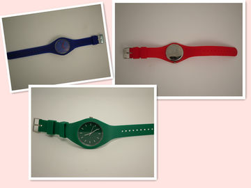 2014 Indah Barang Silicone Jam Desain Populer
