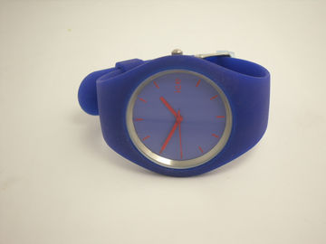 2014 Indah Barang Silicone Jam Desain Populer