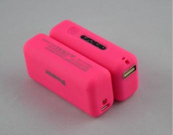 2600mAh USB Portable Power Bank Dengan LED Light, Red / Pink / Hijau
