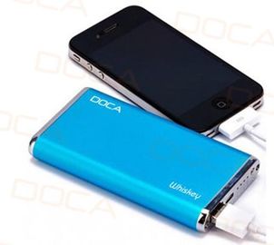 Hot menjual kapasitas besar 6500mAh Universal Portable Power Bank untuk Tablet PC dan Smart Phones
