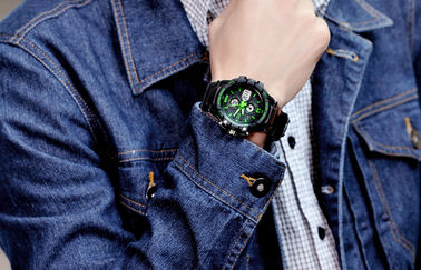 OEM Man Ganda Zona Waktu Analog Digital Wrist Watch Dengan Chime Per Jam