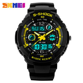 Durable Analog Digital Wrist Watch Dengan Gerakan Baterai Jepang