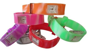 Gerakan kasual bergaya LED Digital Wrist Watch Fleksibel For Boys / Girls