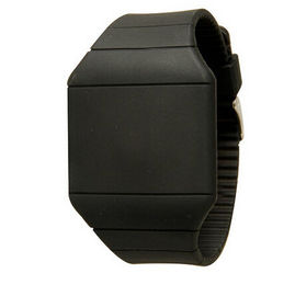 Hitam Karet Pria LED Digital Olahraga Watch Dengan Skull Logo Print Untuk Halloween Hadiah