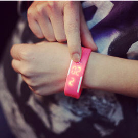 Ultra Thin Silicone LED Digital Olahraga Watch Untuk Anak, LED Touchscreen Perhiasan