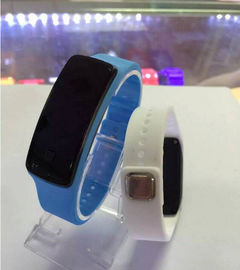 LED Display LED Digital Wrist Watch Dengan Magnet Buckle Sport Gelang Perhiasan