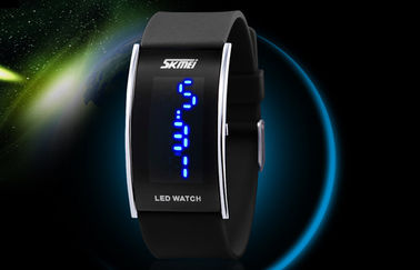 Unisex LED Digital Wrist Watch, Tahan Air Elektronik Perhiasan