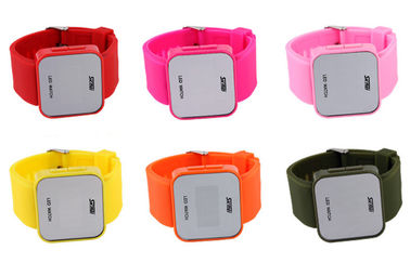 Wommens pink Digital Perhiasan ABS Case LED Wrist Watch 1 ATM Water Resistant