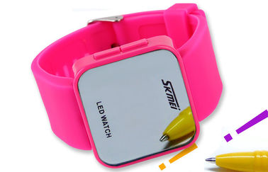 Wommens pink Digital Perhiasan ABS Case LED Wrist Watch 1 ATM Water Resistant