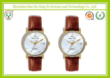 Berlian mewah Jelly Pria Wrist Watch Jepang Quartz Movt Dengan Brown Strap