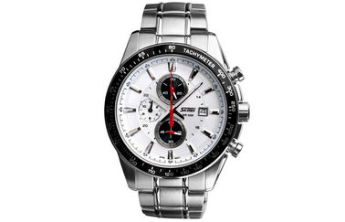 Quartz Watch Dengan Chronograph