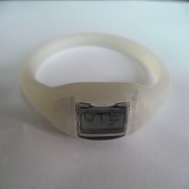 Kustom Hadiah Natal Silicone Olahraga Watch Dengan Pedometer